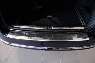 Накладка на задний бампер  (нерж.) 1 шт  загибом  COMBI VW PASSAT 3C B6 03.2005 - 2012
